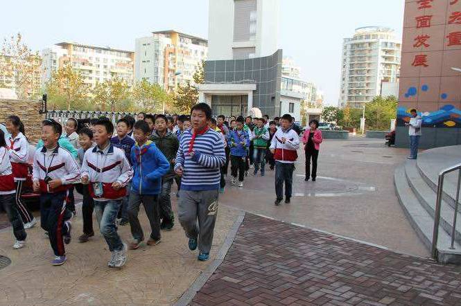 黄岛区太行山路小学