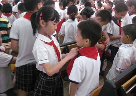 以前你嫌弃的江门中小学校服如今要变你舍得吗