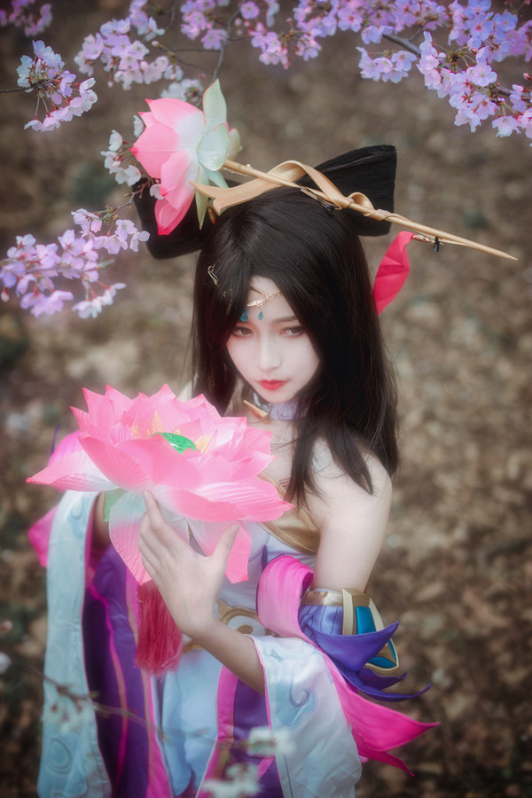 王者荣耀貂蝉性感cosplay 明眸皓齿牵动人心