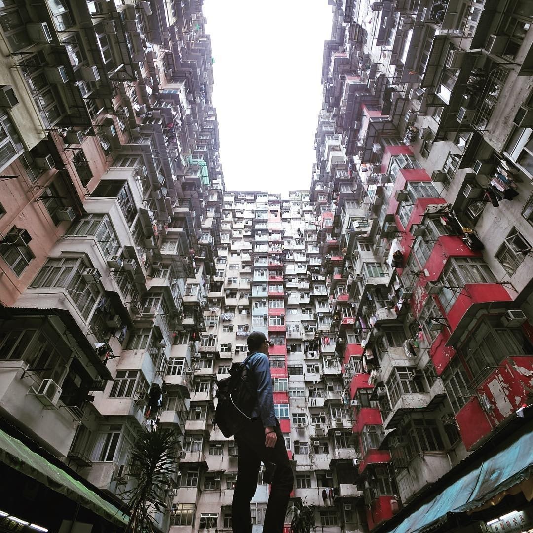 香港擬推出“簡約公屋” 如何建？哪裡建？ | 頭條 - 香港中通社