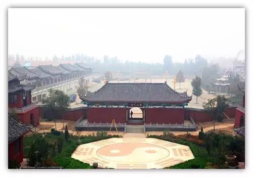 碧霞元君故居,坐落于乐陵花园镇的王母殿村,初建于宋真宗时期.