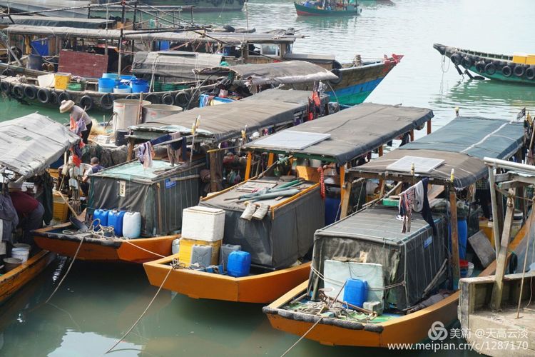 北海外沙一带的港口,聚居了许多疍家人的船只,成为北海一景.