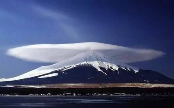 富士山下谐音