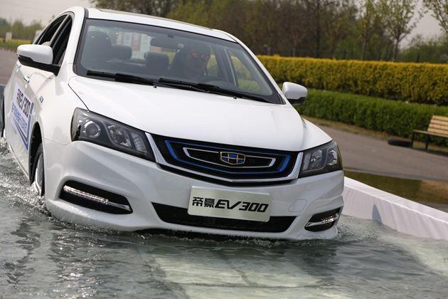 帝豪ev300增配升级了6.6kw车载慢充电机                    需求.