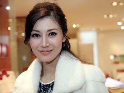 女人一辈子有没有富婆贵妇命看这3点就知道