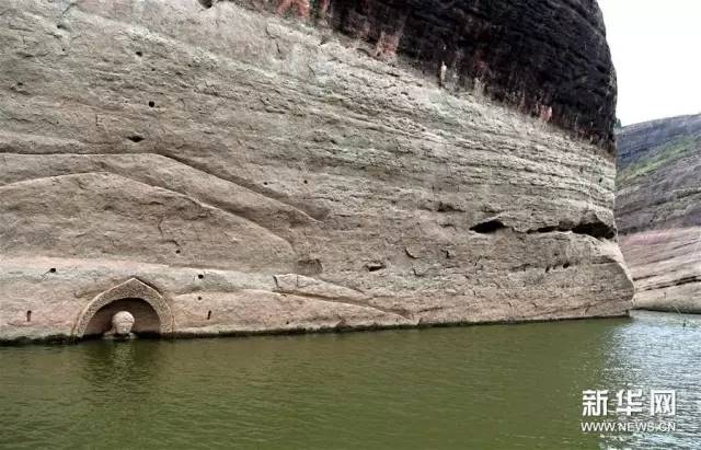 位于江西省抚州市南城县的洪门水库水位显著降低