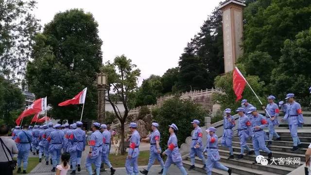 全世界客家人人口_世界客家播迁路活动具茨山轩辕庙采圣土