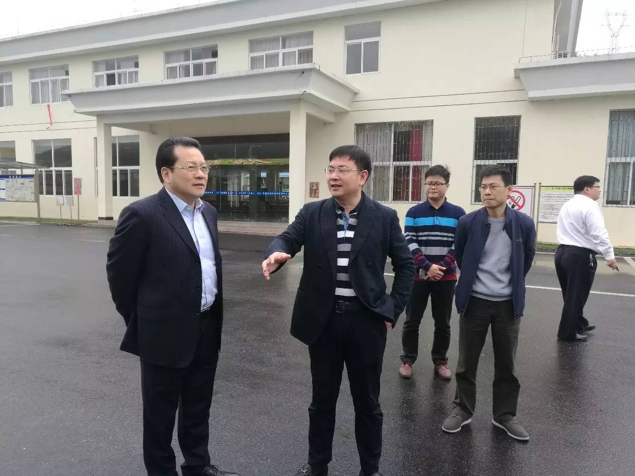 建行广东省分行行长助理邓竞一行莅临东阳光乳源基地