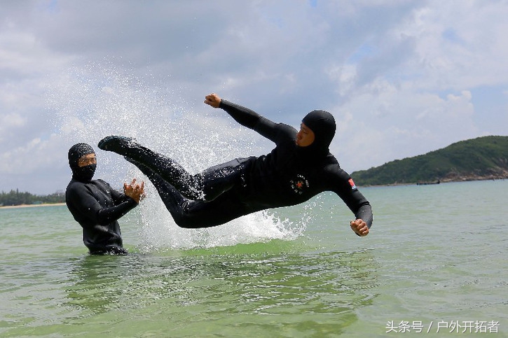 中国海军特种部队两栖蛙人