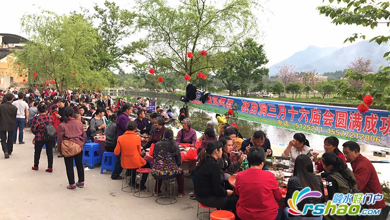 融水人口有多少人_融水旅游复苏啦 黑饭节 千人游融水,场面十分壮观