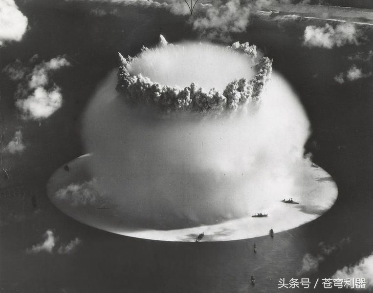 新地岛于1962年迎来冷战期间最为繁忙的核试验高峰期,当年美国人近乎