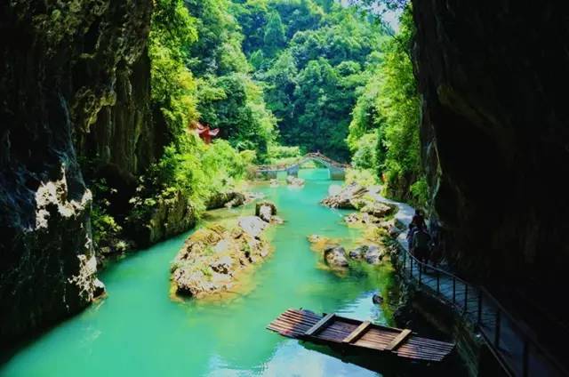 京津冀地区的老年人有福了,去这些地方旅游门票全免,机票减半!