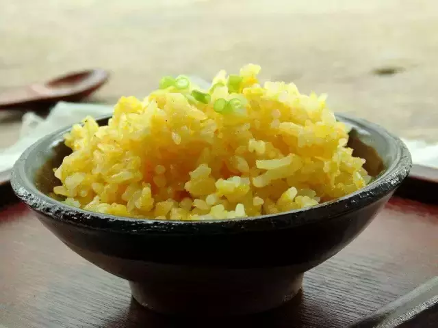 剩米饭这样做特别美味哦