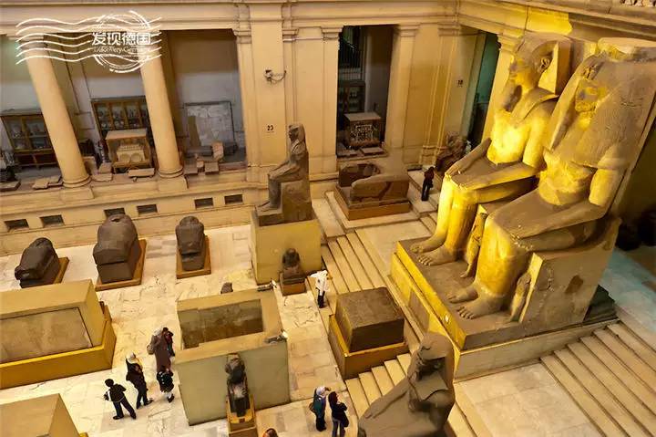 境外游    埃及开罗博物馆是1858年由法国人马里埃特创建,藏品从史前