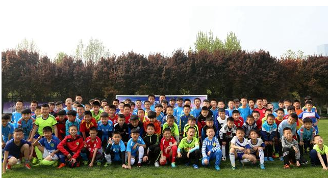 踢足球可上名校 陕西面向全省选拔少年足球精