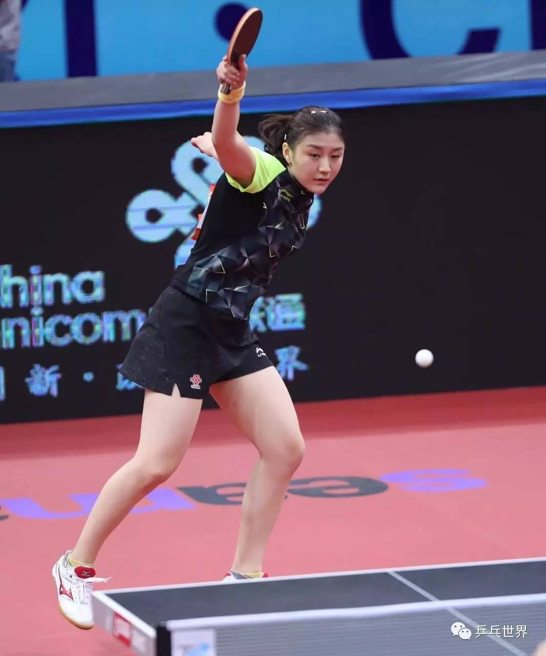 再胜伊藤美诚！国乒女队3-0日本，卫冕奥运女团金牌_运动家_澎湃新闻-The Paper