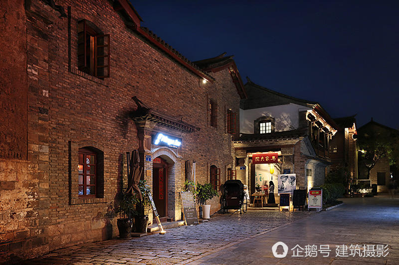 夜色撩人钱王街,一座城中央的900年古街