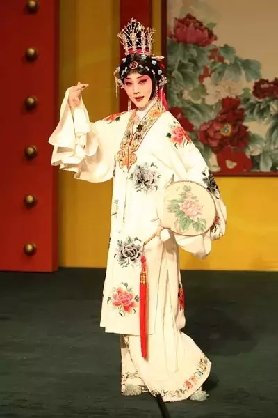 谢瑶环