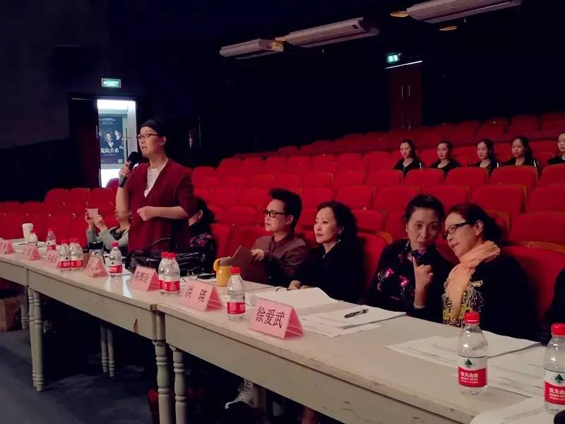 《五女拜寿》原生代演员茅威涛,董柯娣,陈辉玲,洪瑛,邵雁,江瑶,吴海丽