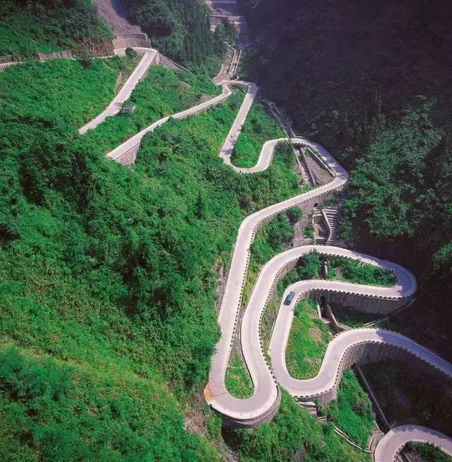 1.天门山盘山公路 湖南张家界