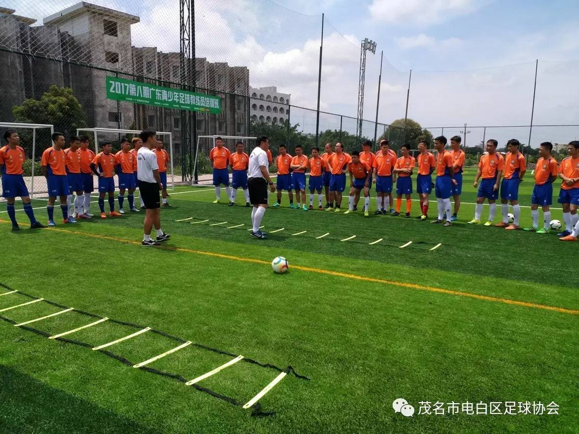 手缝足球和比赛足球哪种好_广东省运会足球比赛_从运河桥到石家庄省三院做几路车