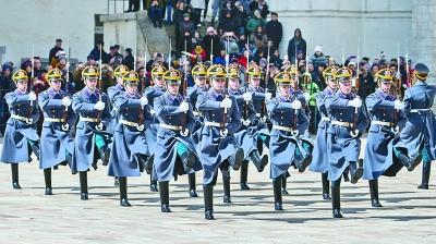 俄罗斯总统警卫团举行2017年度首次换岗仪式(图)