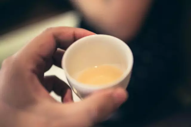 忽然很想喝杯茶……