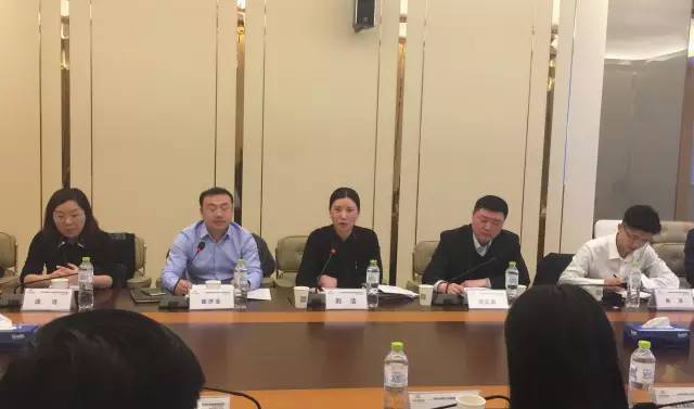 武昌区委副书记,区人民政府区长刘洁在会上发表讲话