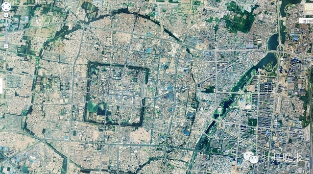 菏泽地图是个铜钱 图中是菏泽城区卫星图片,我们看到,菏泽老城区外圆图片