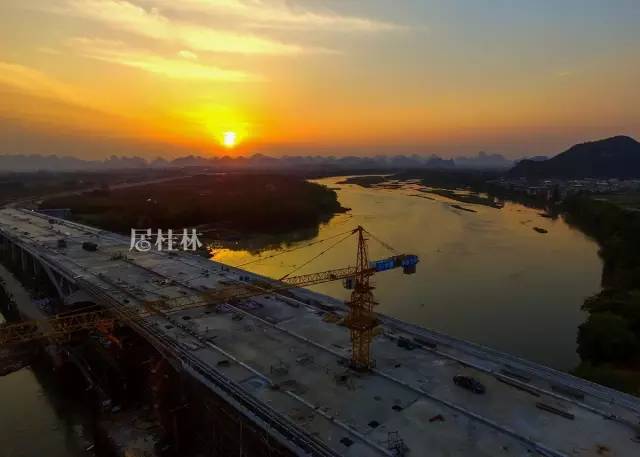 龙门大桥实景 居桂林记者 方嘉/摄