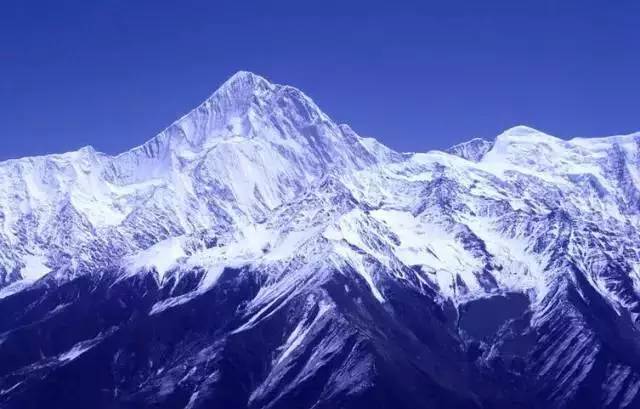 4人成功登顶,登山死亡率超过珠峰丨蜀山之王贡