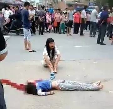 突发河源今早发生重大交通事故二位小学生当场身亡