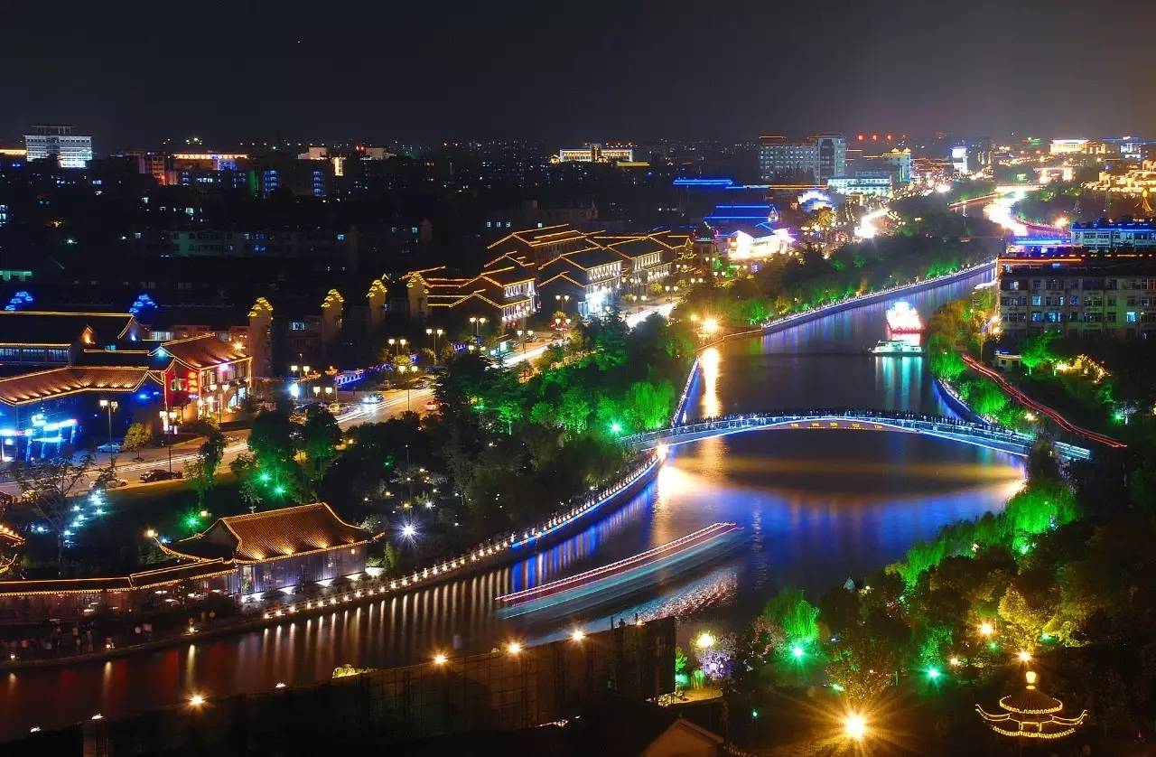 在扬州,有个繁华的美,叫文昌阁 在扬州,有个舒适惬意的美,叫明月湖