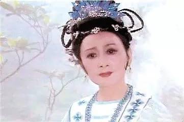 王母娘娘(万馥香)因患癌症医治无效,在北京逝世,享年53岁.