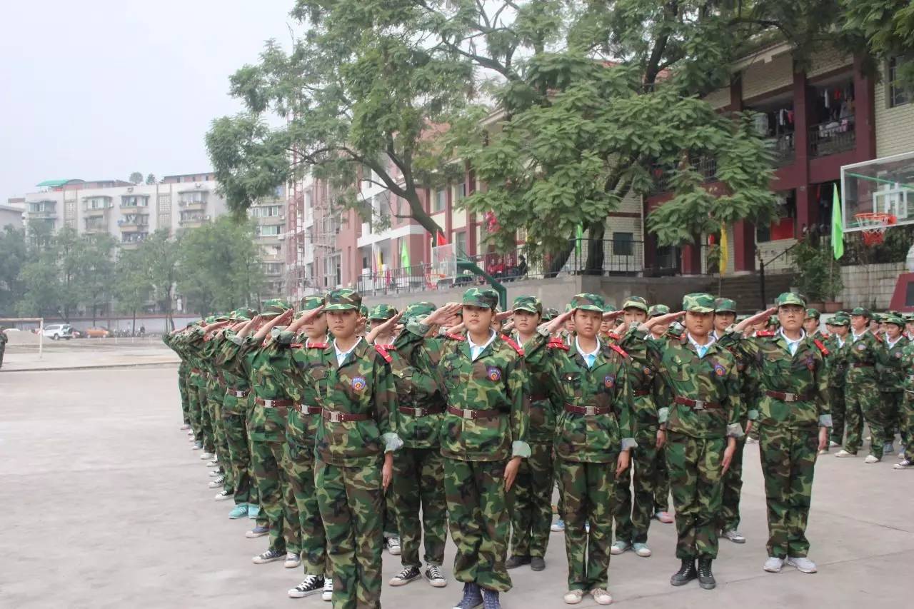 与清华齐名!自贡六中等4所学校被评全国"国防教育特色学校"