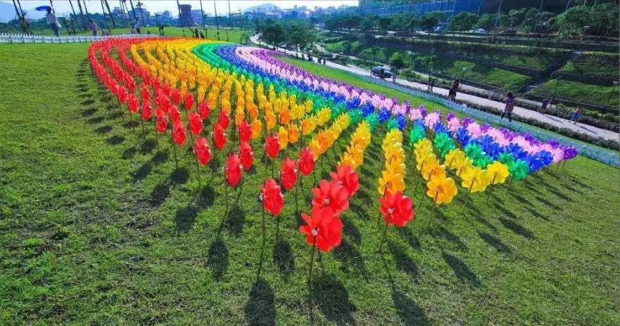 风筝风车免费送,门票免免免!