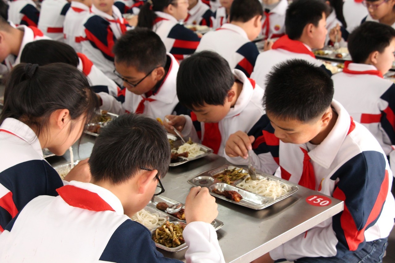 【菁菁校园】和合小学:食堂管理新举措,餐饮之礼新风尚