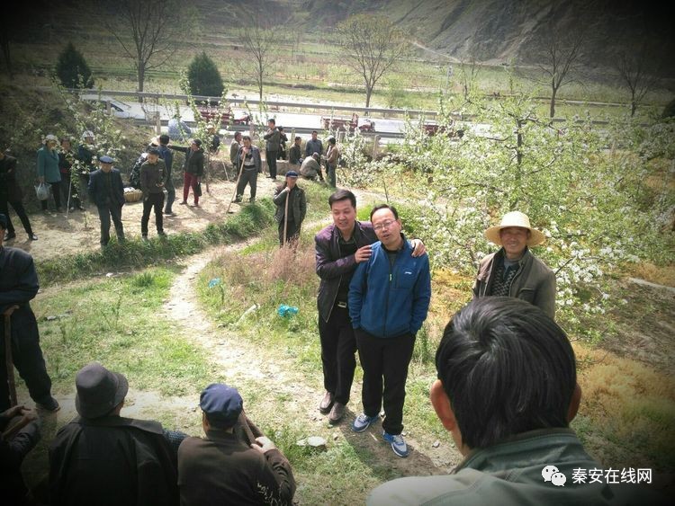 西川镇住吴川干部 四月二十日,天平高速征地工作在西川镇吴川村正式