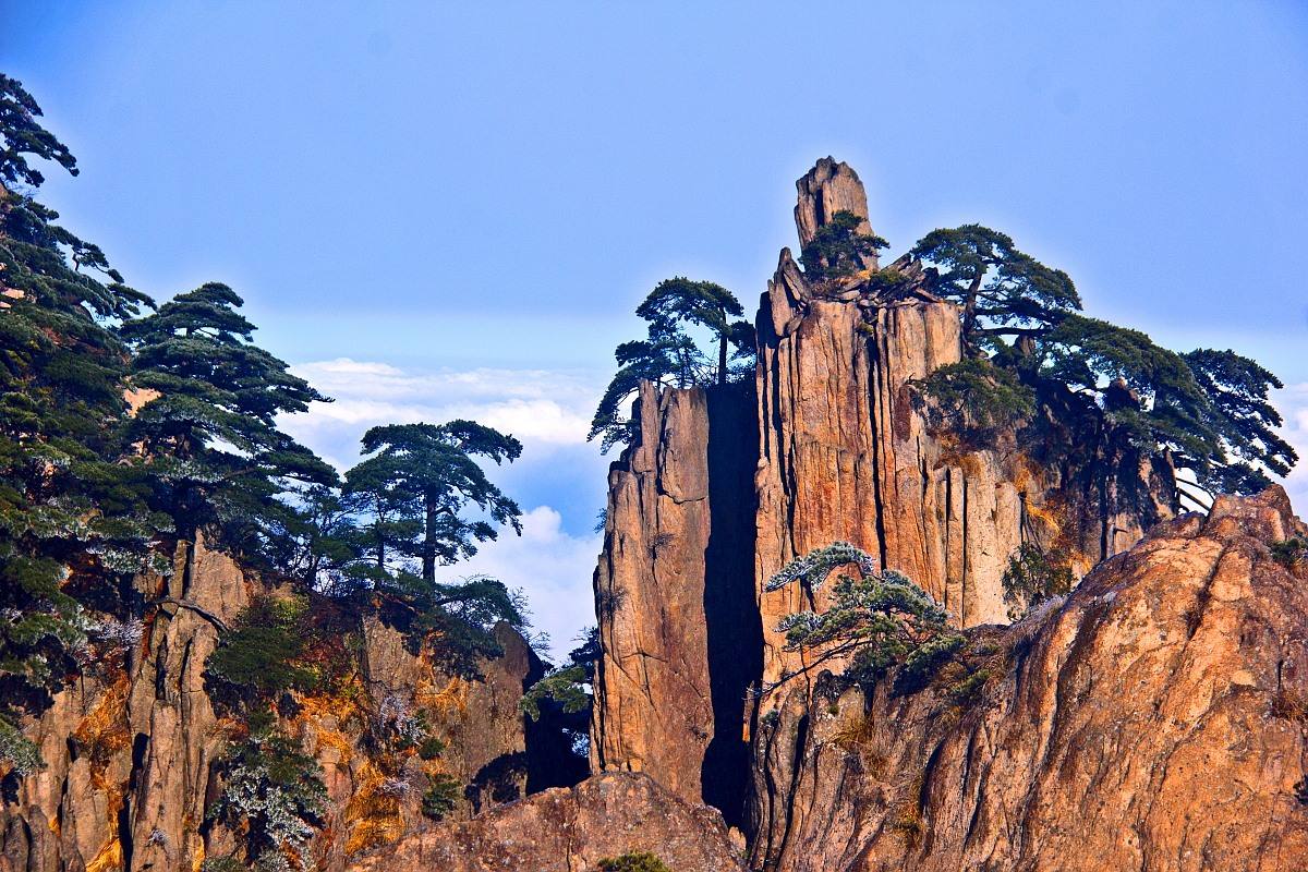 黄山的gdp给了谁_登黄山喜看日出,访徽州漫走村落 2 黄山游记