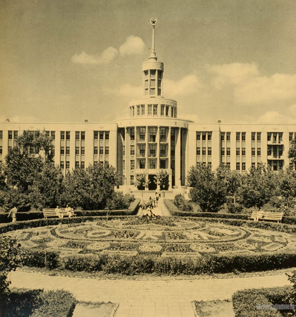 东北农学院哈尔滨医科大学1958年的农垦大学1965年落成的哈尔滨工业