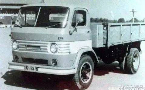 5吨中型卡车wd35型,也就成了后来的红卫140和钱塘江140.