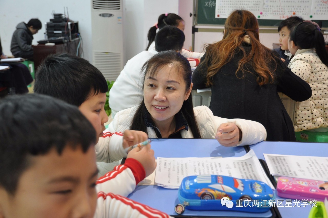 3月6日,福建省特级教师林莘校长受邀来到星光讲学,让我们遇见了怦然