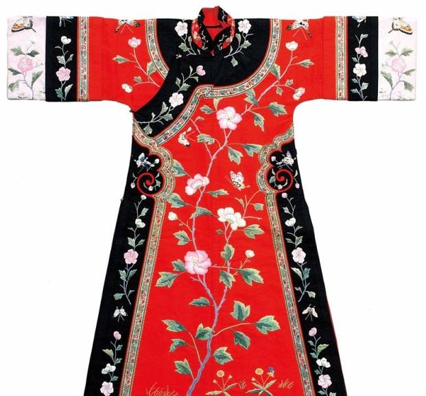这些"买一件,少一件"的中式嫁衣,你穿懂了吗?| 浅谈月白中式嫁衣