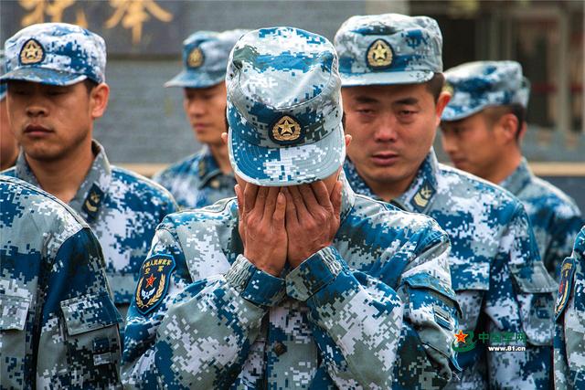 “男儿有泪不轻弹,只因未到伤心处”是什么意思？(图3)