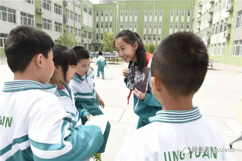 京源学校莲石湖分校小学童闹春天记京源莲石湖分校春色满源迎春文化