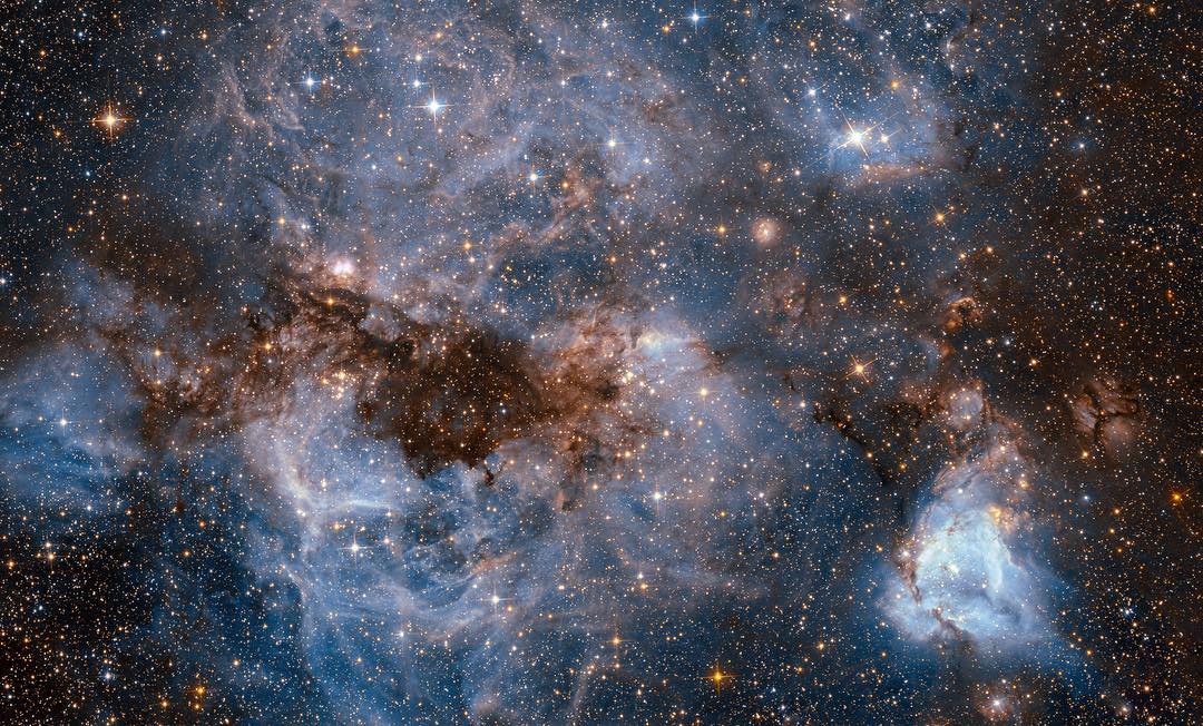 来自美国宇航局哈勃望远镜下的年度最美太空照片