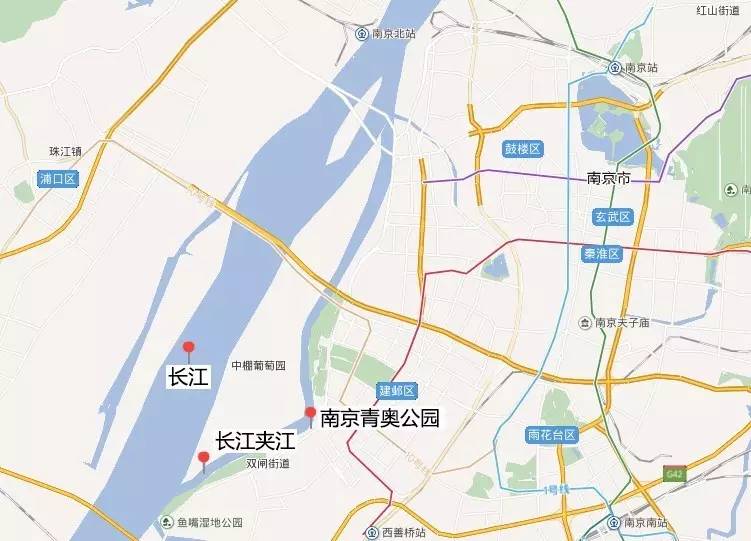 他们骑车的公园,就是位于南京市建邺区,毗邻长江夹江的 南京青奥公园