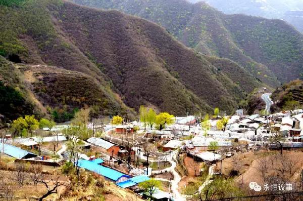 宝水村村民住宅宝水村全景在这里,春天可以观赏到漫山遍野的映山红,奇