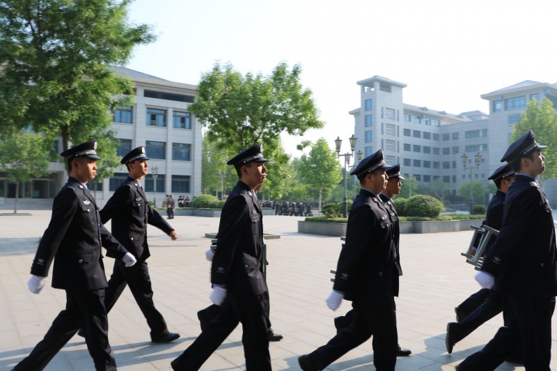 美女纷纷到此一游 郑州这几家网红餐厅颜值爆表