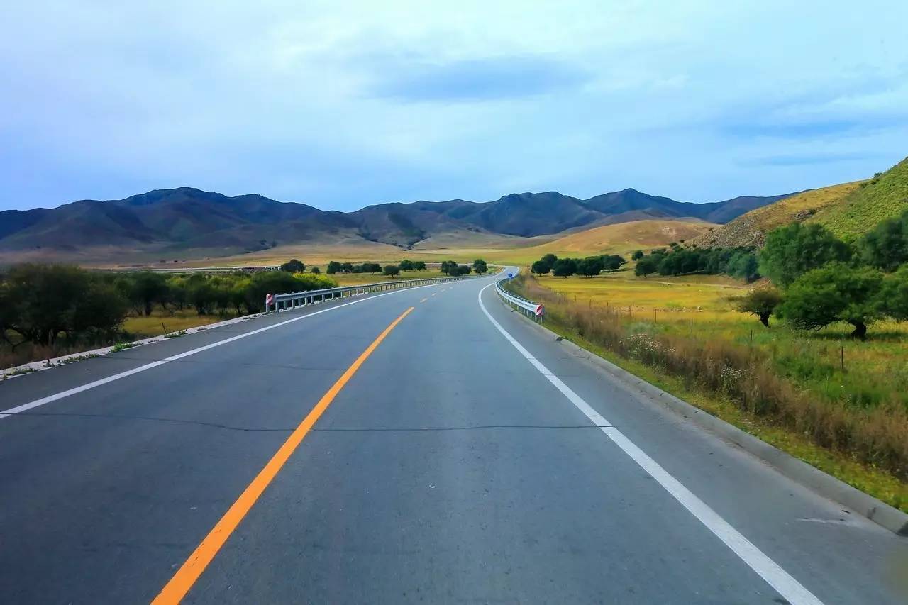 呼伦贝尔地区取消二级公路收费的通告,另附最美公路